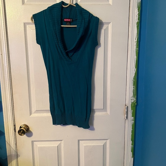 Blue short sleeve sweater - Picture 2 of 2